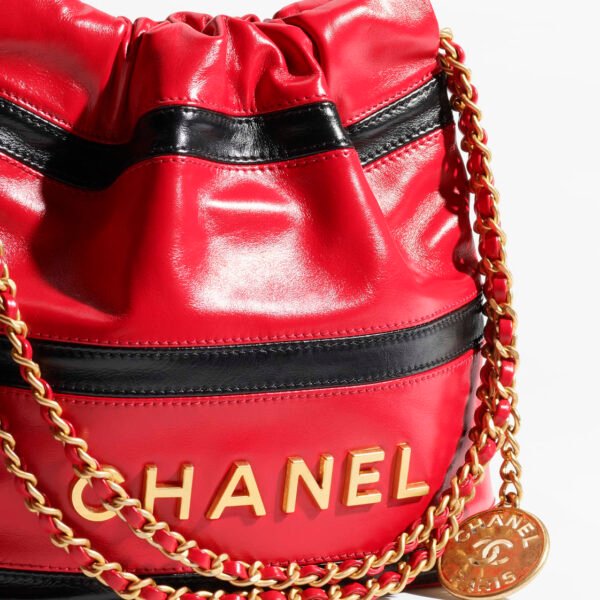 CHANEL 22 MINI HANDBAG