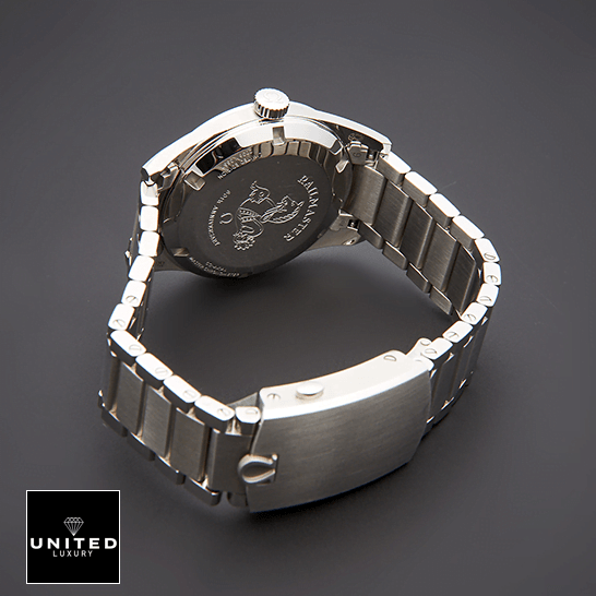 Omega 220.10.38.20.01.002 Stainless Steel Replica closed clasp gray background