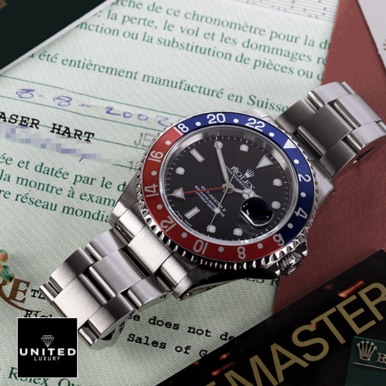 Rolex GMT-Master II 116719BLRO "Pepsi" Supreme Replica Edition rolex gmt master II pepsi black dial amp redblue ceramic bezel oyster dial Rolex GMT-Master Pepsi 116719BLRO-0001 Replica on the table